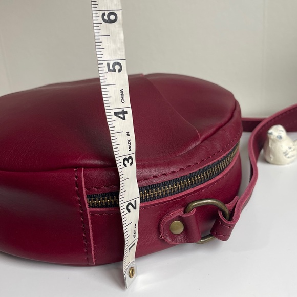 Portland Leather Crossbody Bag - Picture 16 of 16